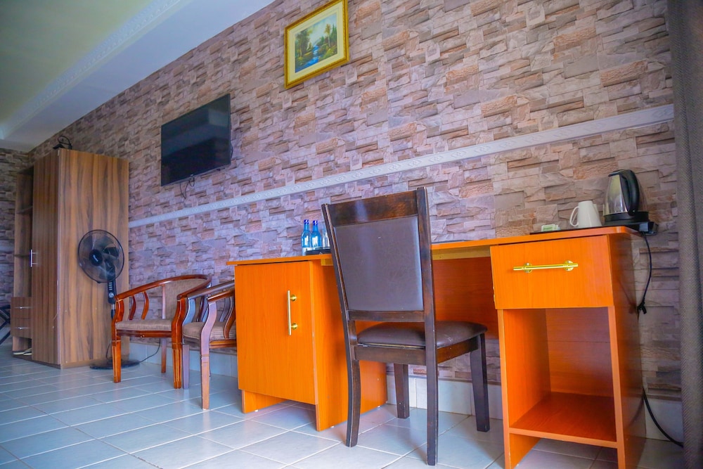 Nokras Riverine Hotel & Spa 24/34