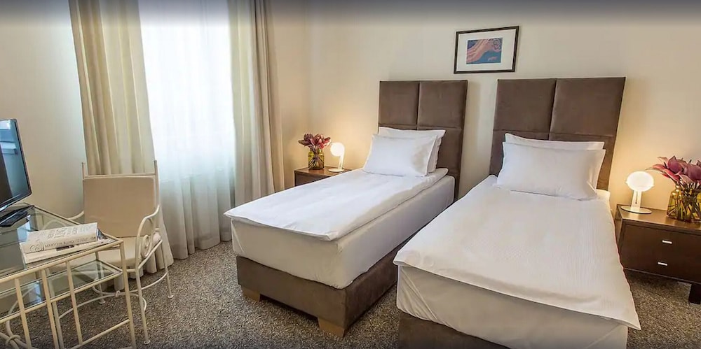 Mamaison Residence Izabella Budapest 13/49