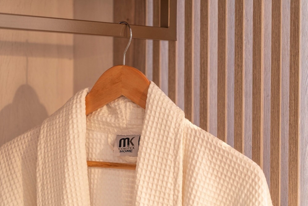 Mirablue Deluxe Residences 23/50