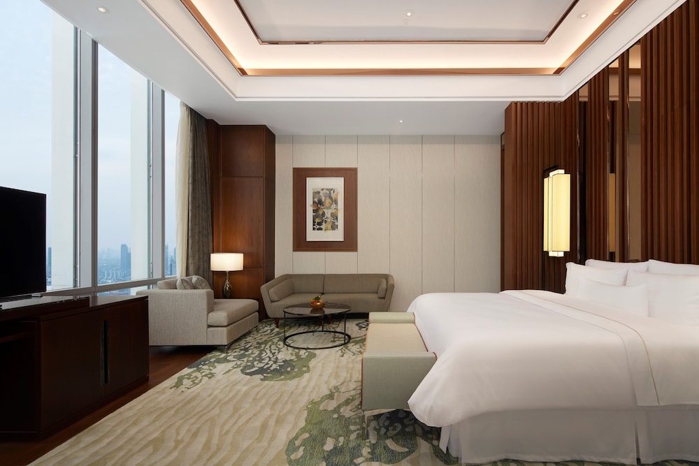 THE WESTIN JAKARTA 10/77