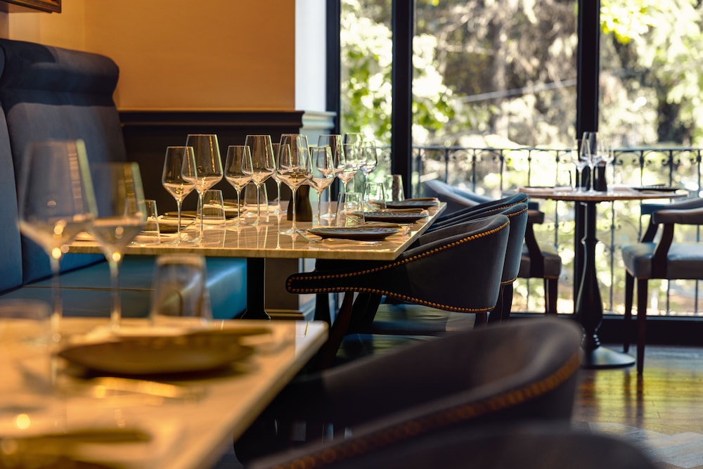 Tbilisi Marriott Hotel 42/44