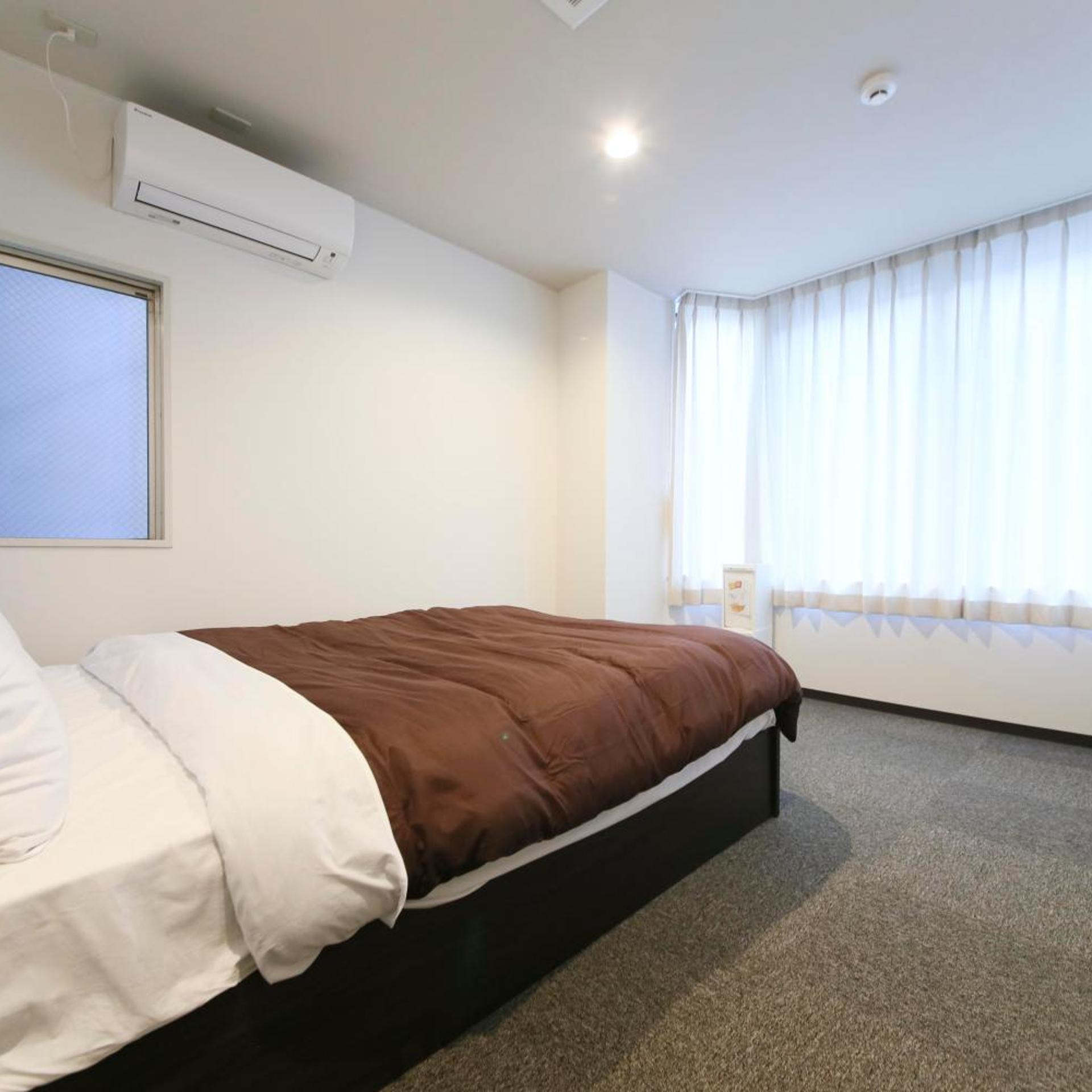 Economy, Double Bed, Shared Bathroom