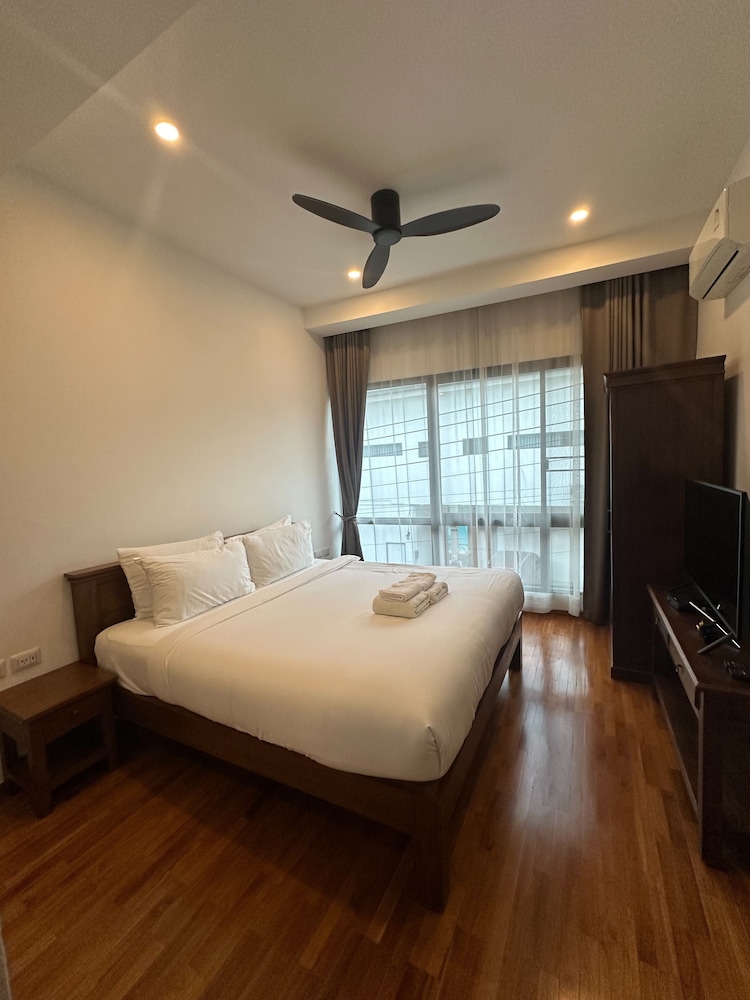 1 BEDROOM, VILLA