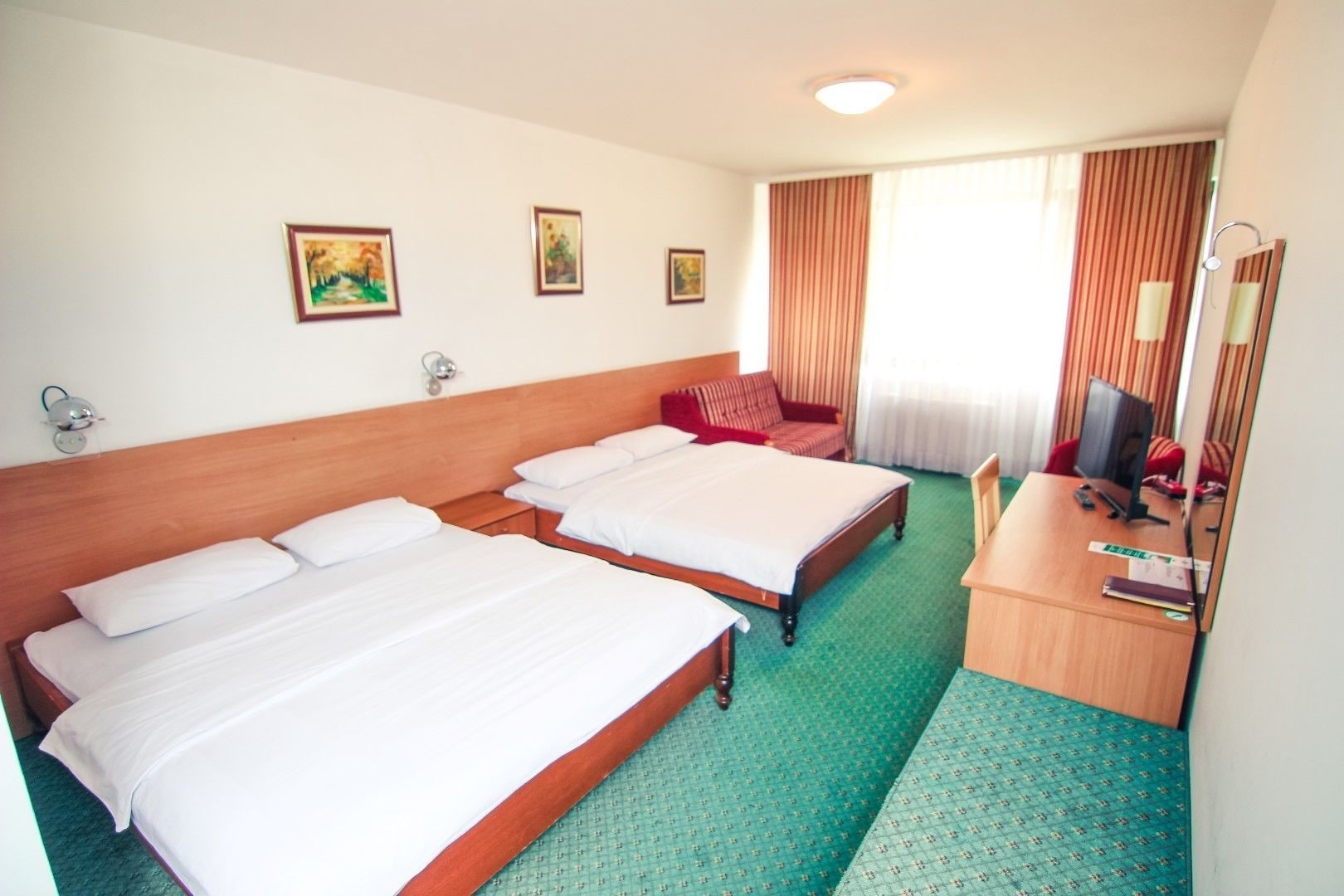 Junior Suite, 1 Single and 2 Double Beds, City View, Sofa