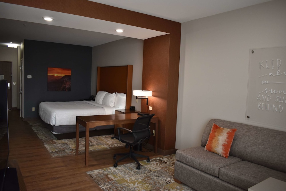 La Quinta Inn Suites By Wyndham Flagstaff East I 40 15/49