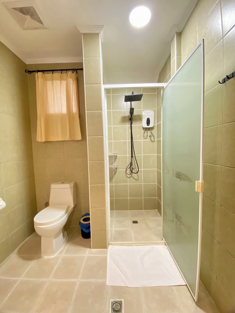 1 Bedroom, Premier, Suite, Queen Bed, Ocean Front، Quo Vadis Dive Resort 9/10