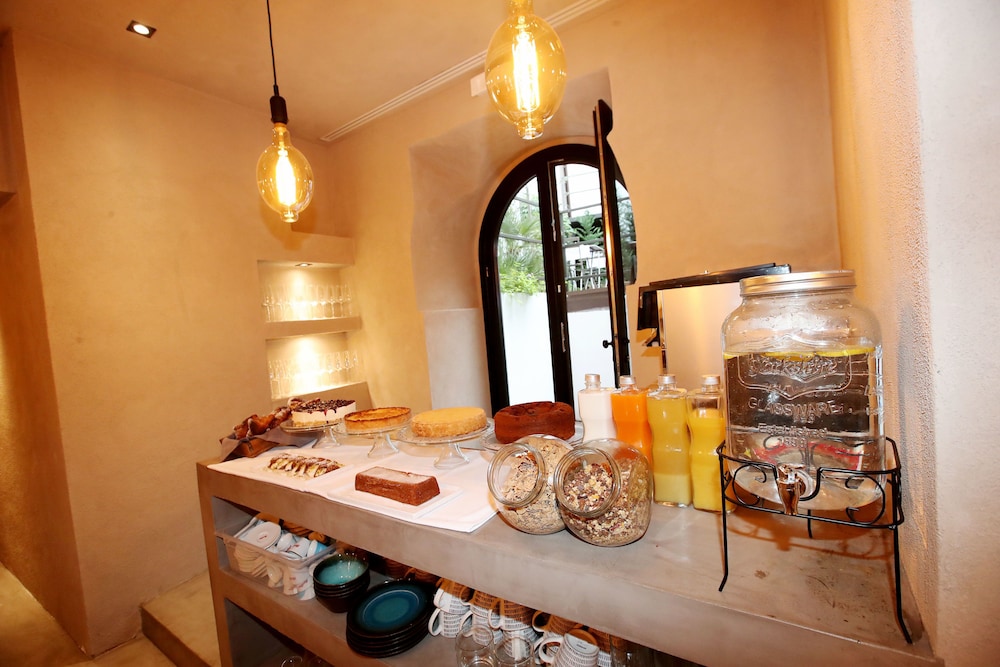 Casa Nostra Boutique Hotel 34/50