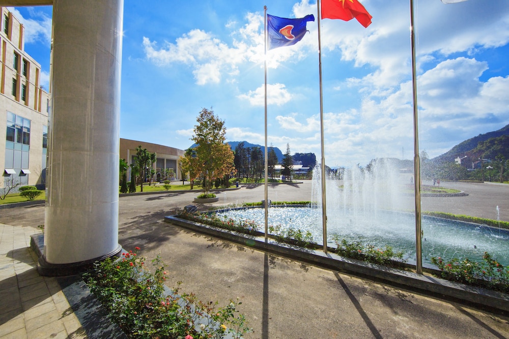 Muong Thanh Holiday Moc Chau Hotel 47/49