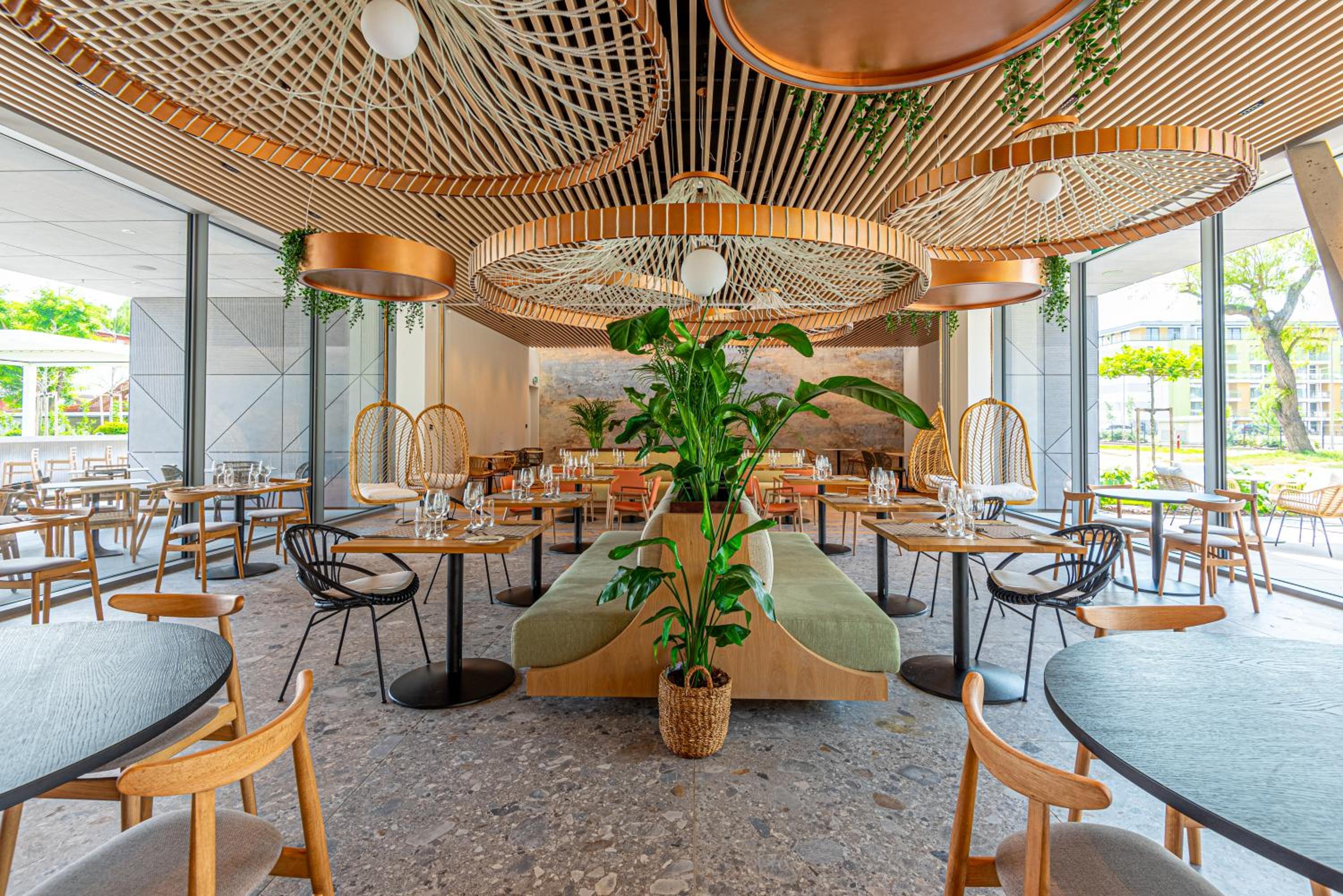 REED Luxury Hotel by Balaton (REED Boutique Hotel & Bistro) 14/25