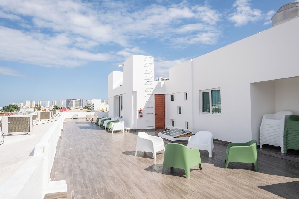 Hotel Suites Gaby Cancun 72/80