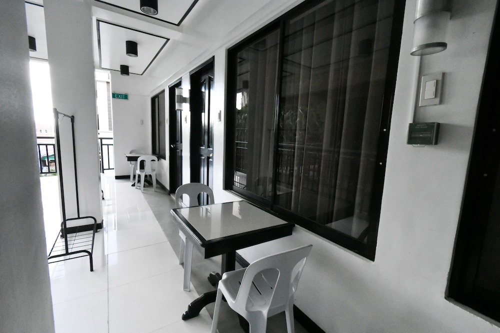 Swiftlets Inn 21/69