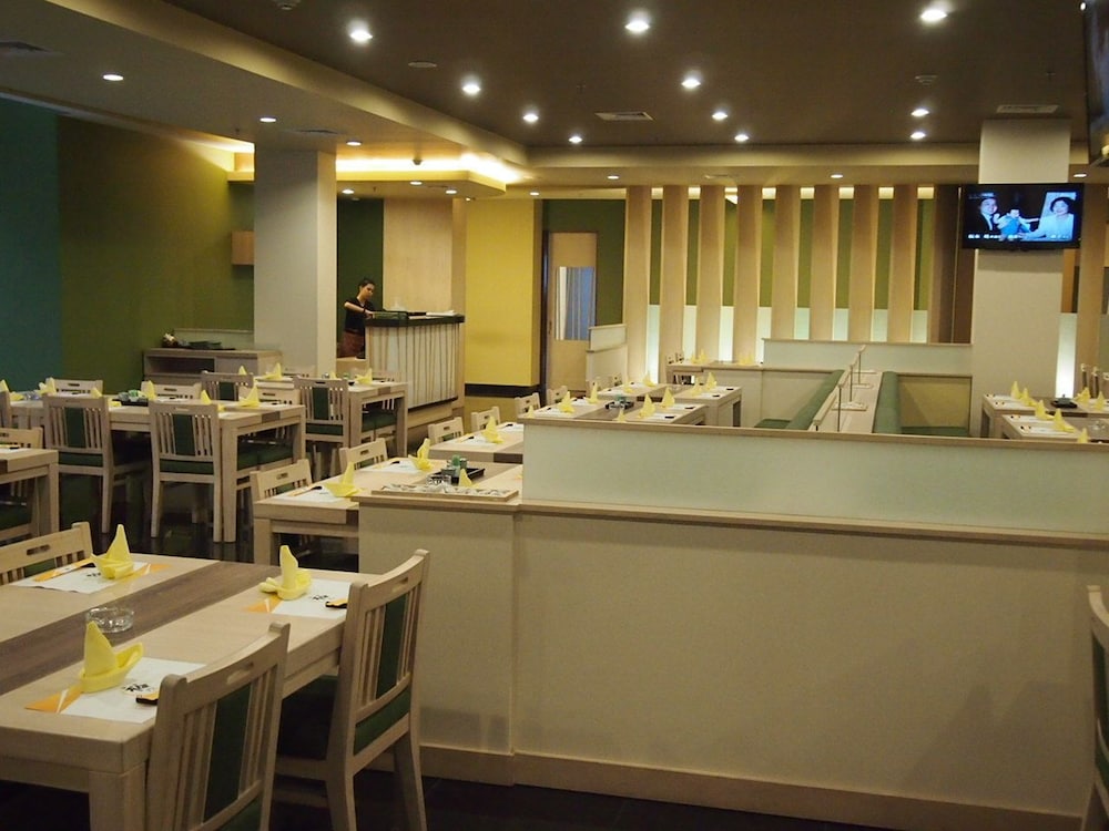 Treepark Serviced Apartment Karawang 42/50