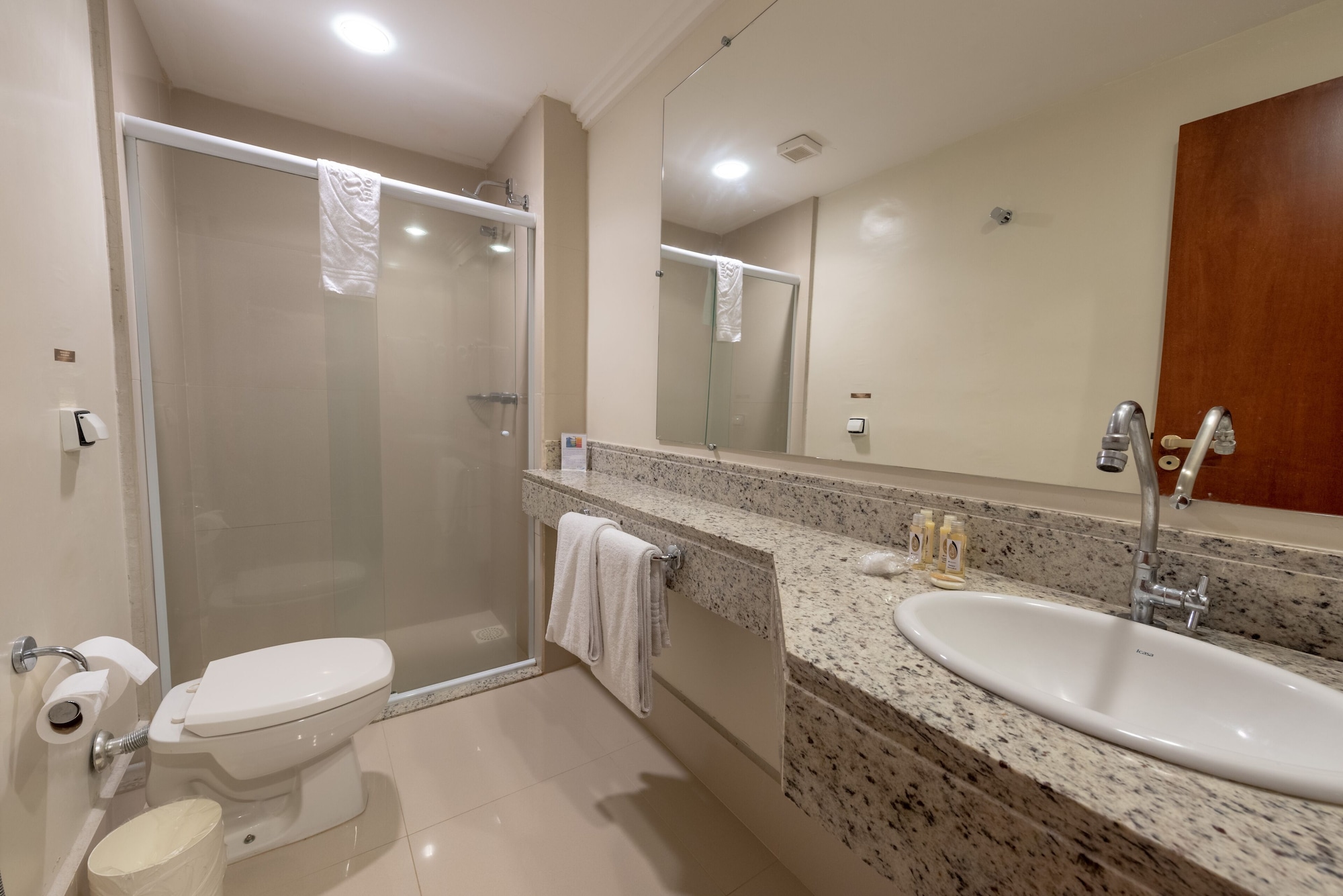 جناح فاخر بسرير كينج، CLASS HOTEL GUAXUPE 4/5