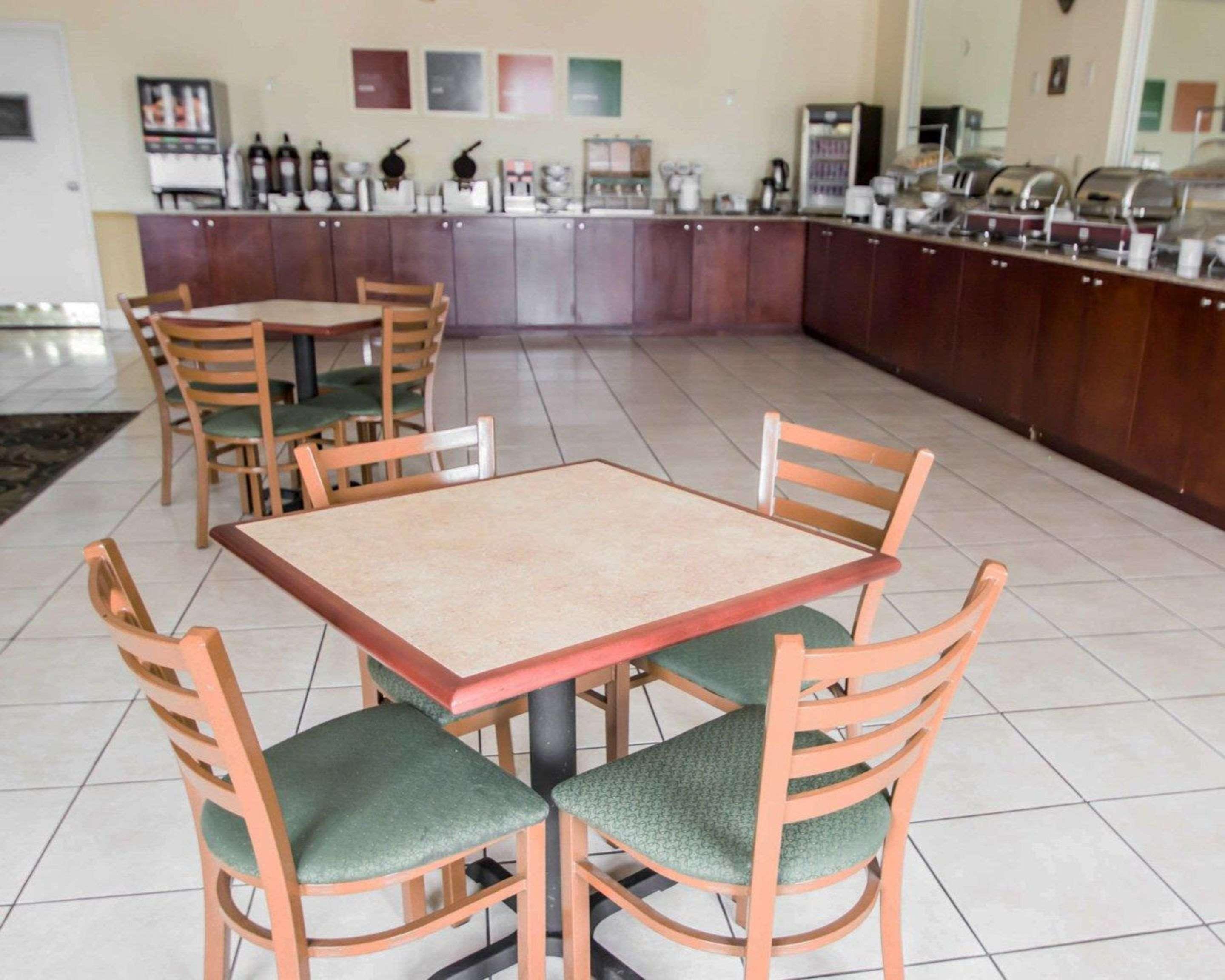 Holiday Inn Orlando North Winter Park by IHG 34/50