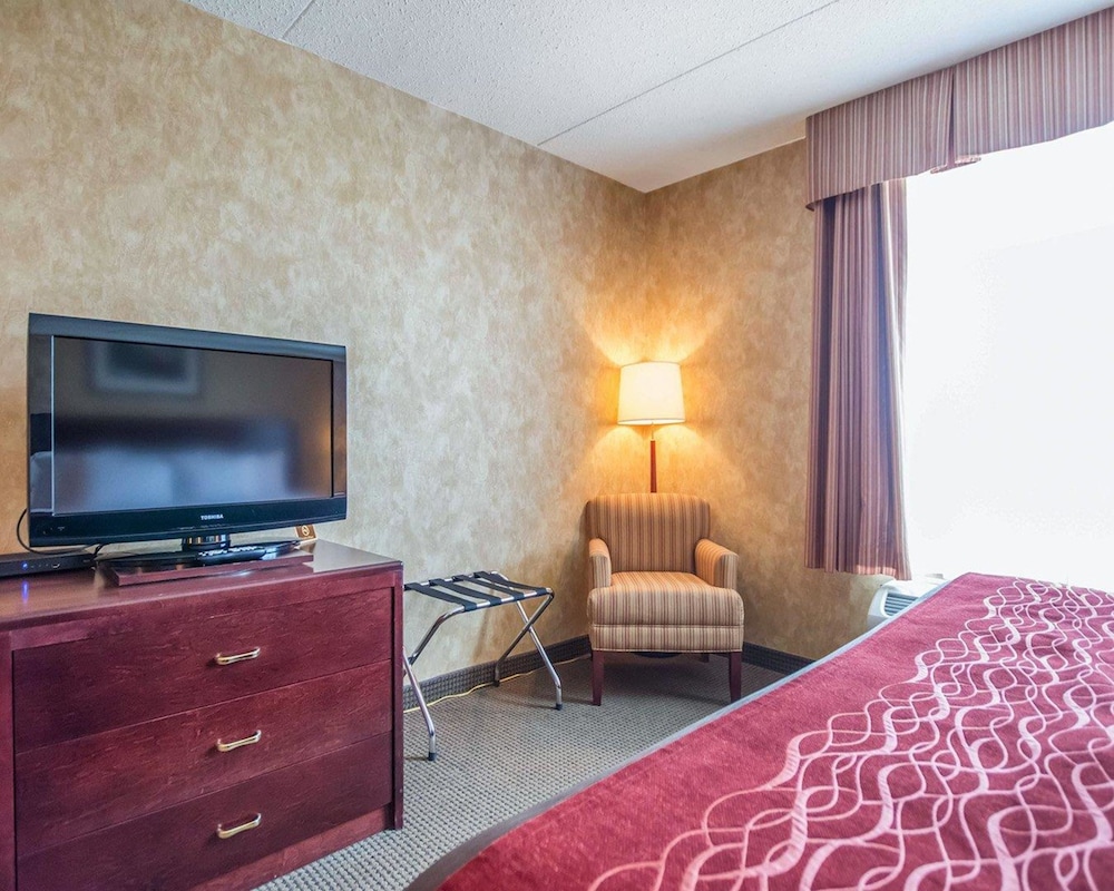 Comfort Inn Sturgeon Falls 17/40