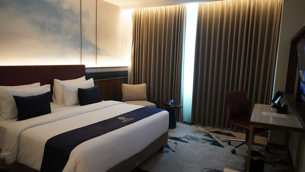 Grand Anara Airport Hotel 10/50