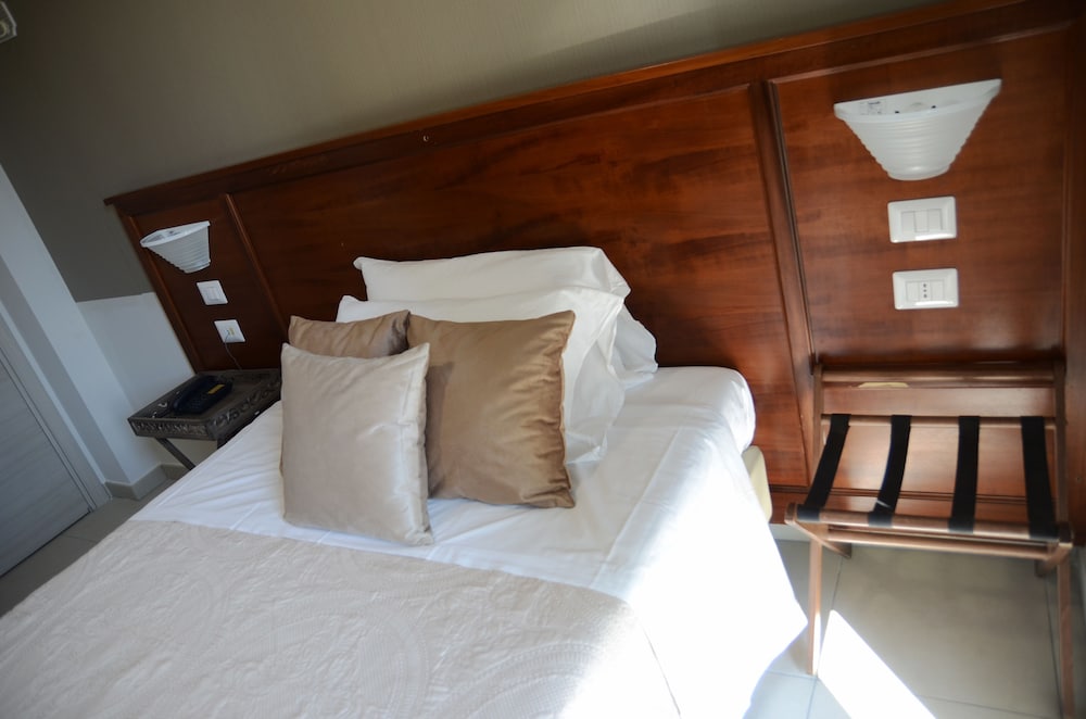 Hotel Giulio Cesare 18/43
