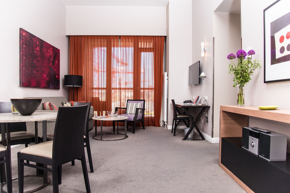 Adina Apartment Hotel Berlin Checkpoint Charlie 49/64