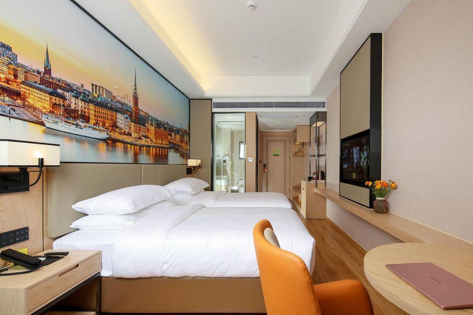 Deluxe, Twin Beds