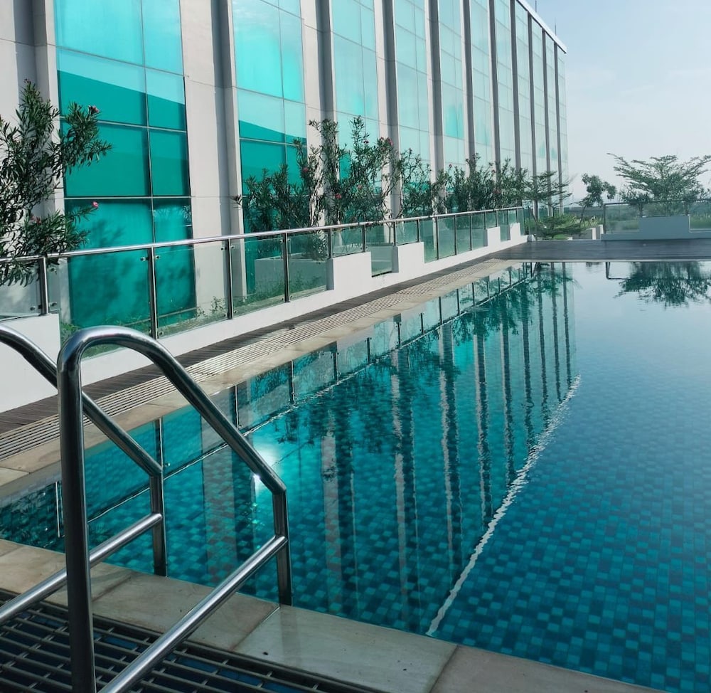 Grand Anara Airport Hotel 21/50