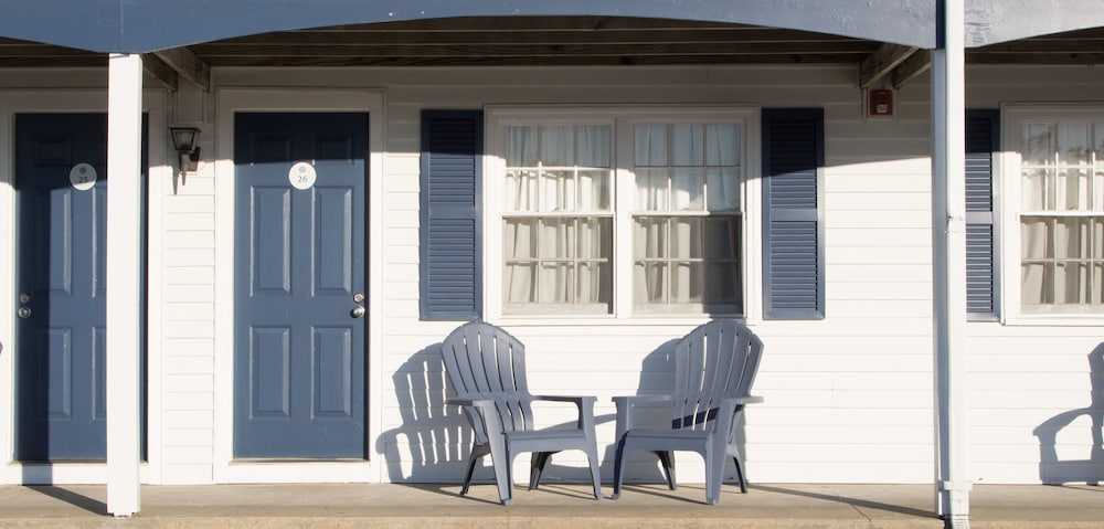 Tidewater Inn 35/70