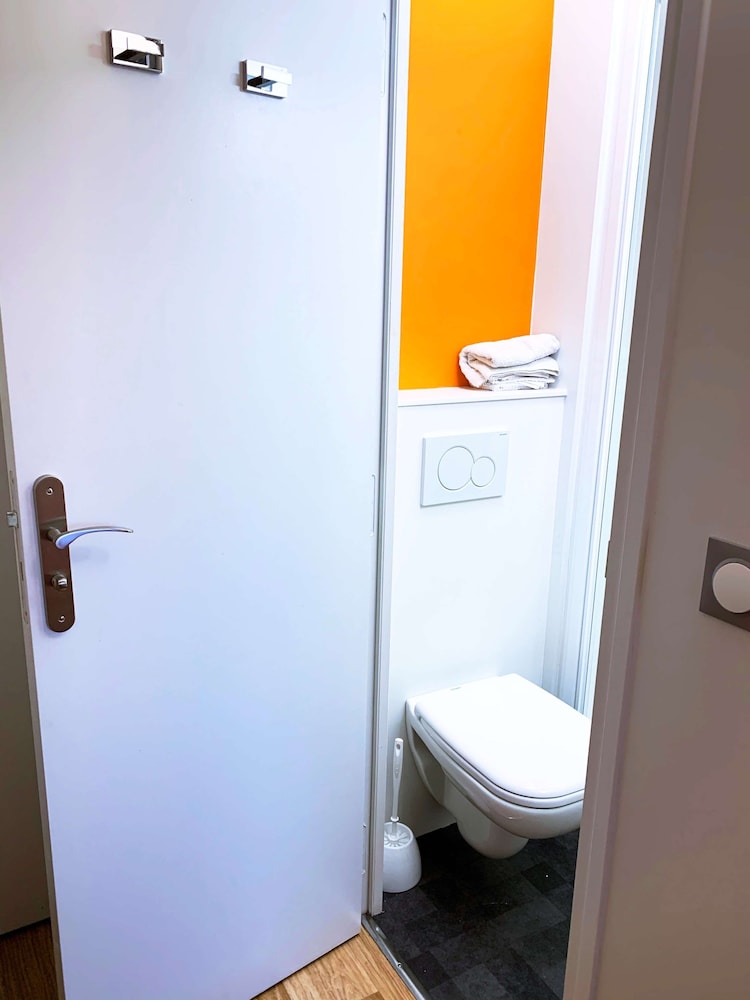 Premiere Classe Troyes Sud - Parc St Thibault 46/50