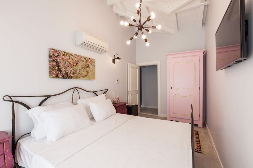 Alacaat Hotel 6/50
