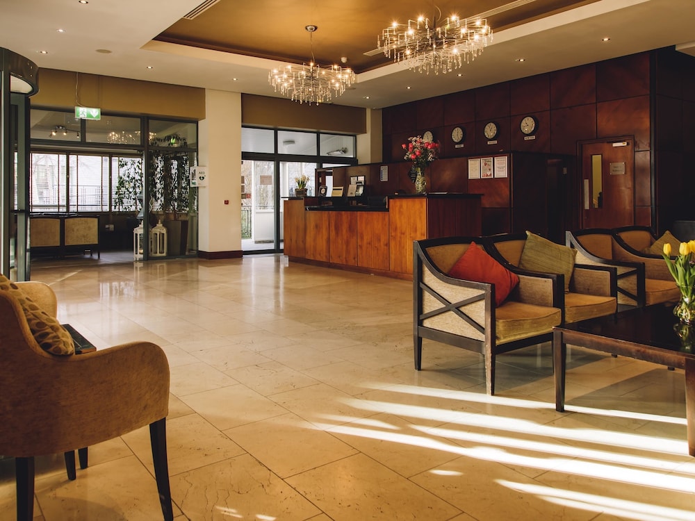 Parkview Hotel 37/62