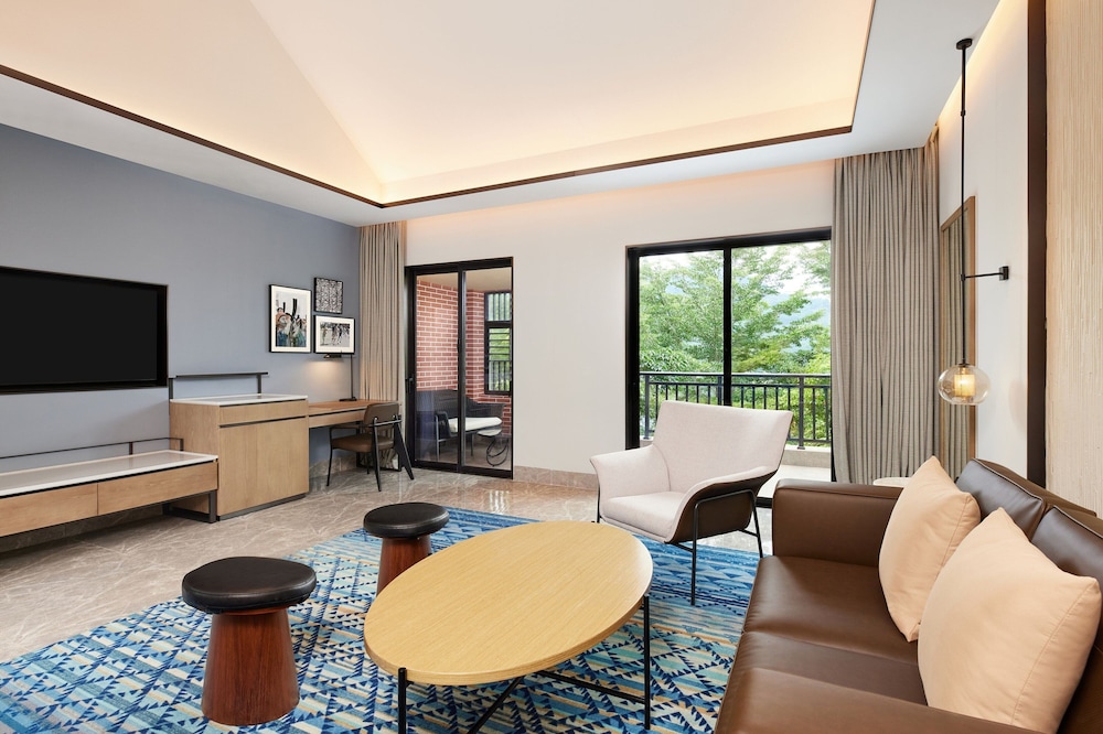 Four Points by Sheraton Hainan, Qiongzhong 11/21
