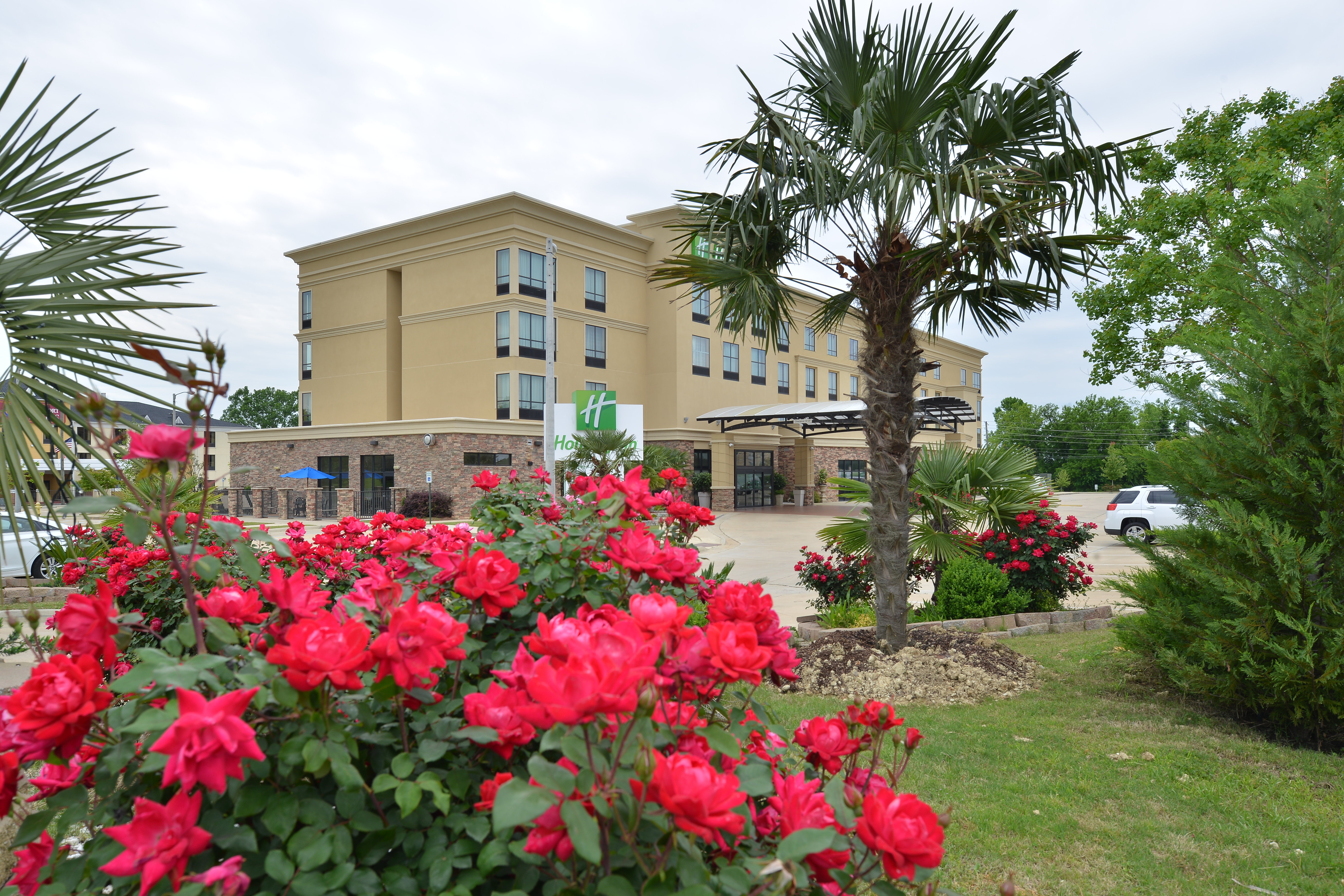 Holiday Inn Montgomery Airport South 74/80