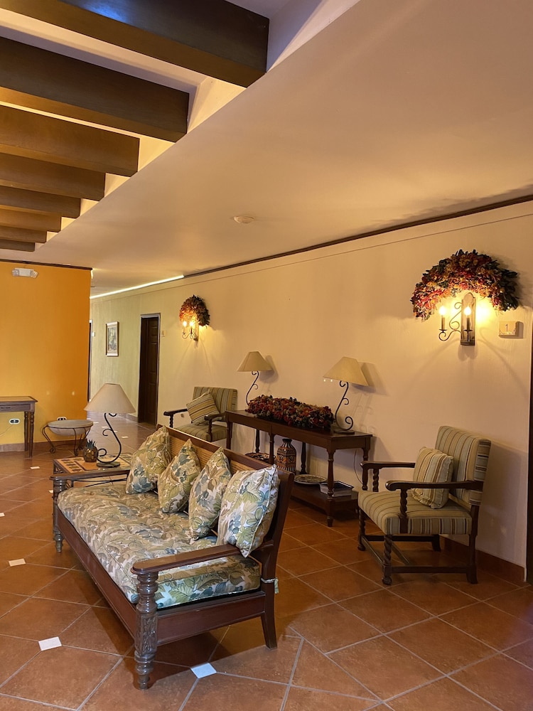 VILLA TERRA HOTEL 32/50