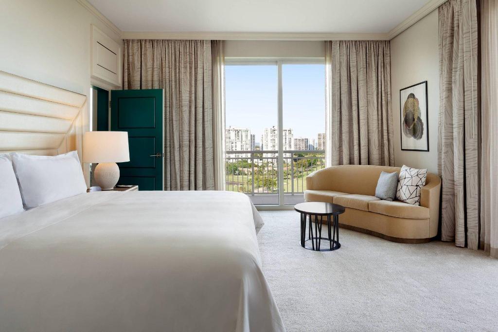 1 Bedroom, Presidential, Suite, King Bed, Golf Course View, Sofa, Balcony