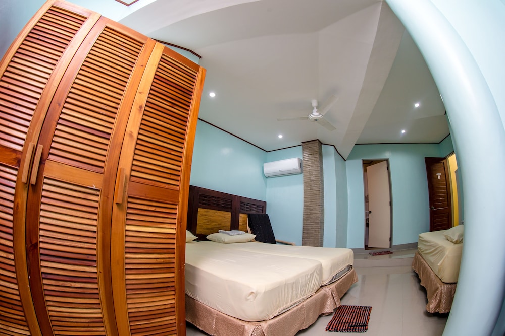 Seafari Resort Oslob 24/77