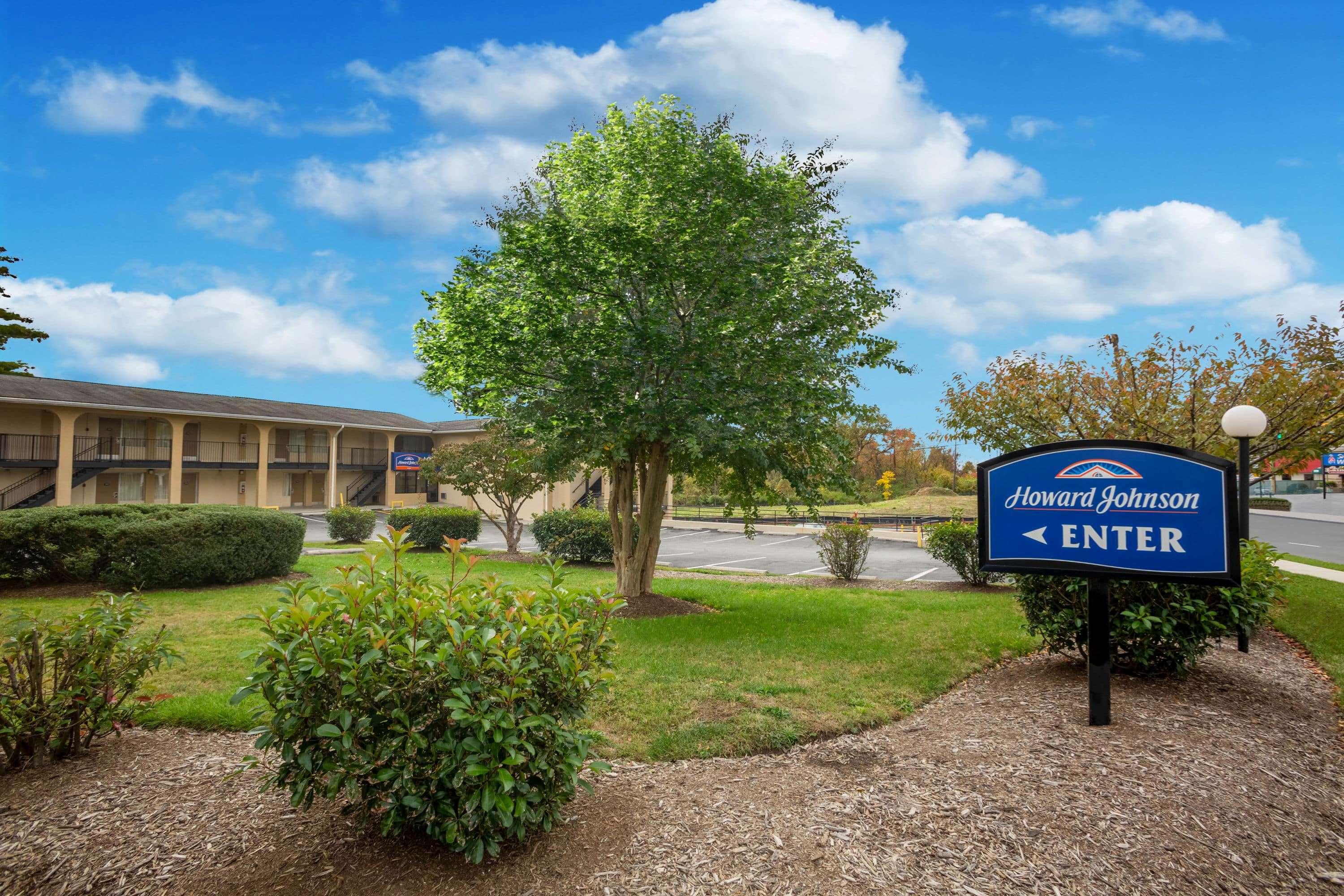 Howard Johnson Inn College Park 9/10