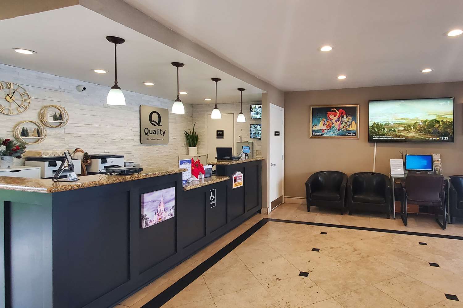 Quality Inn & Suites Anaheim at the Park 23/32