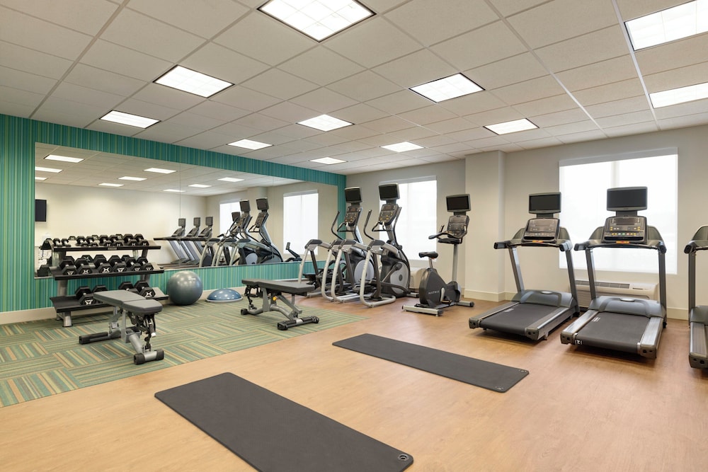 Holiday Inn Express & Suites Fort Myers East - The Forum 51/65