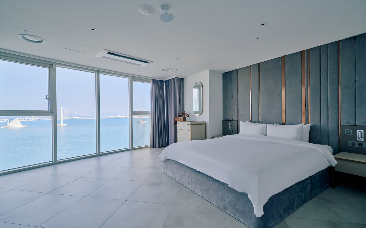Seawater, Suite