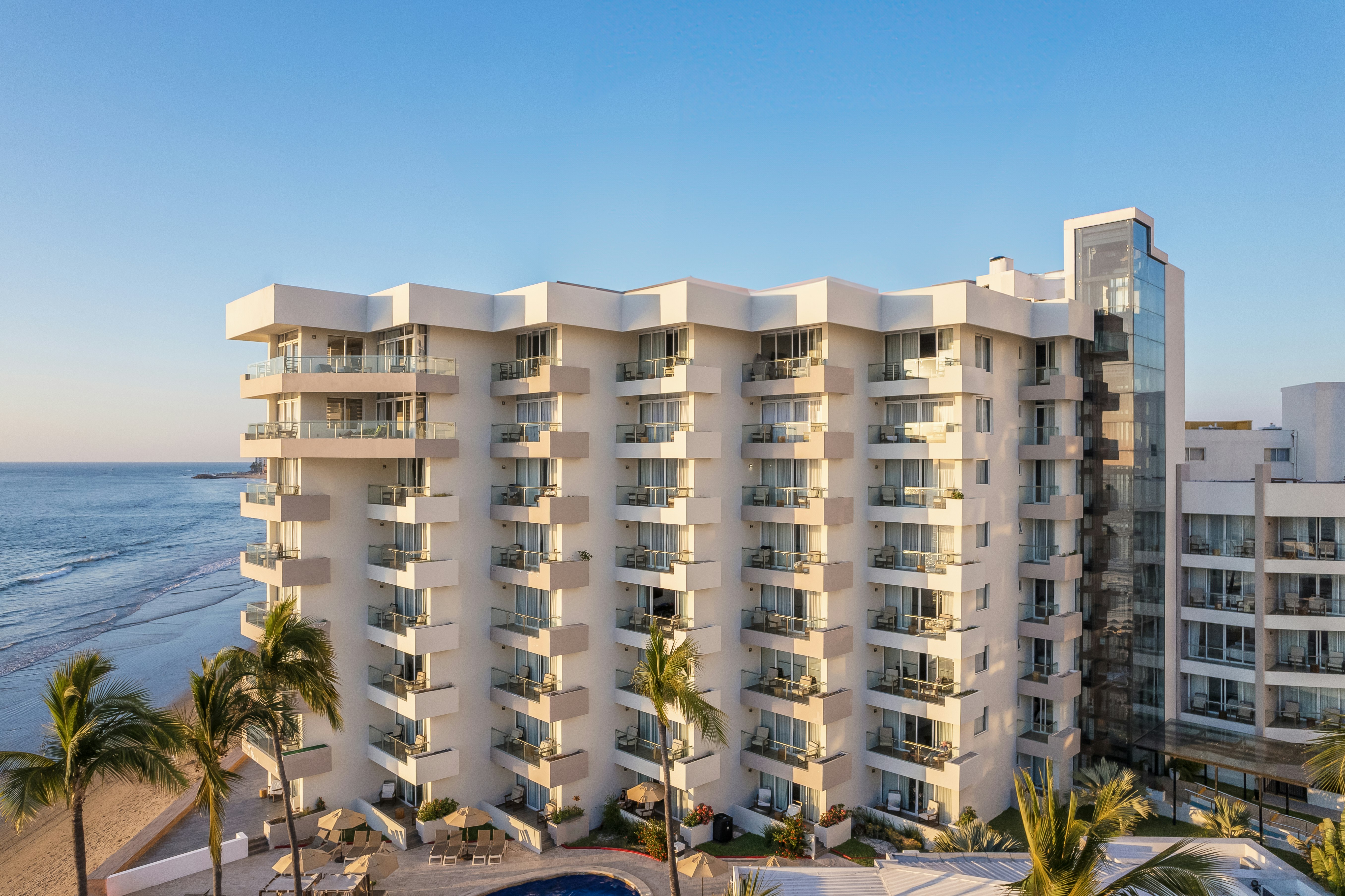 Sunvivia by Fiesta Americana Mazatlan 4/80