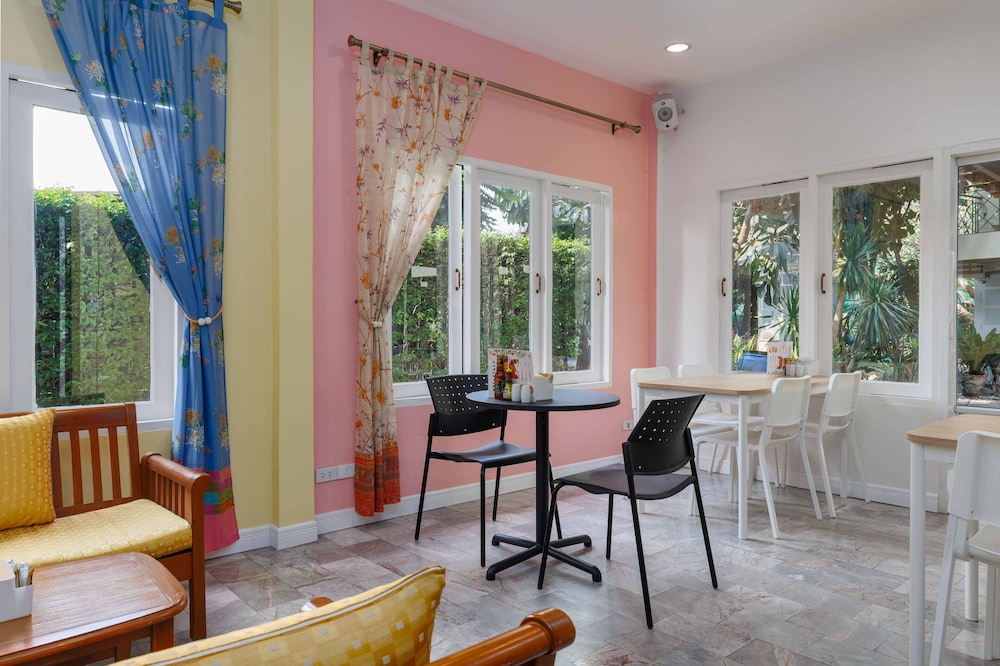 Charlie House Pinklao 52/66