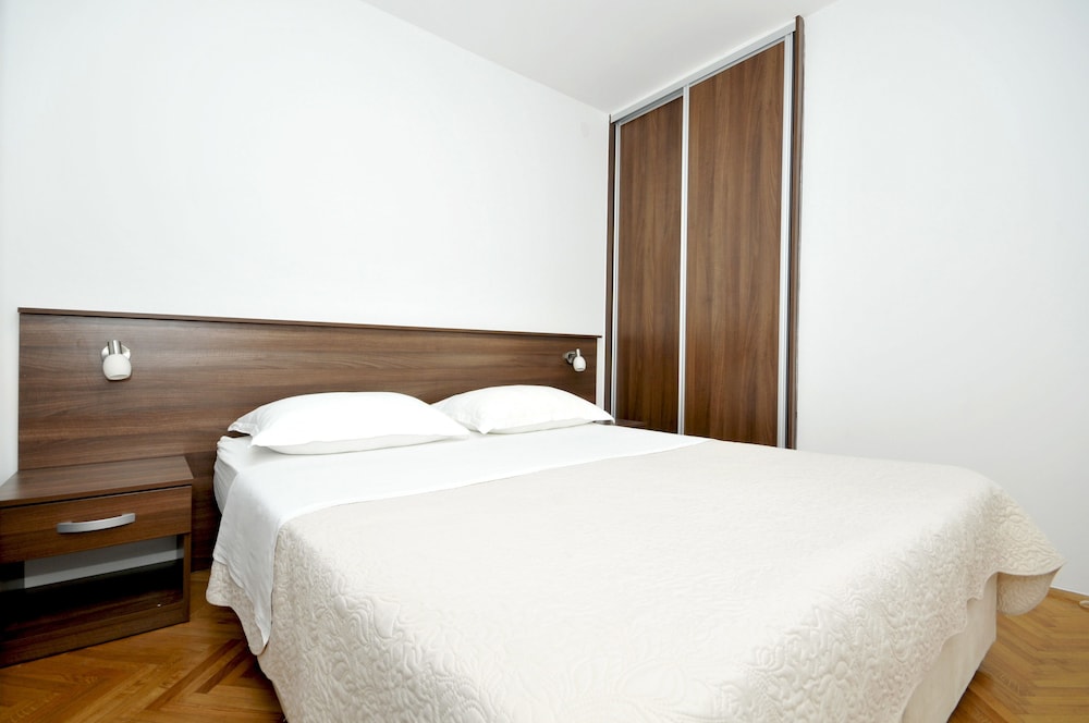Villa Fani - Apartments And Rooms 15/50