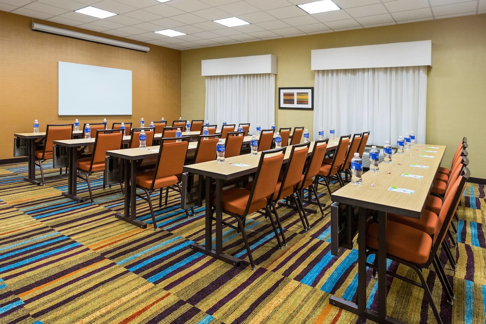 Fairfield Inn Suites Huntingdon Route 22 Raystown Lake 38/40