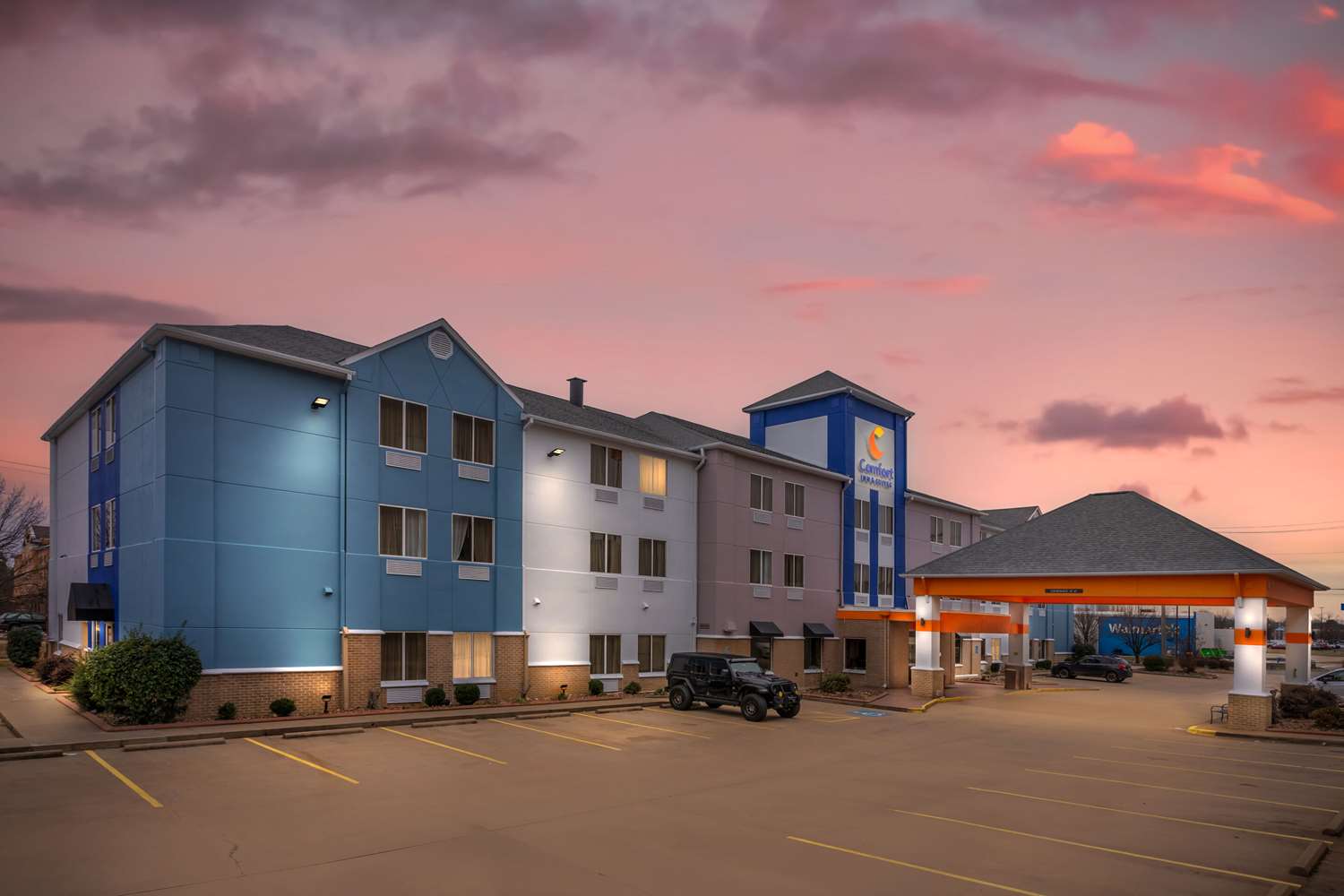 Comfort Inn & Suites Conway, AR 1/15