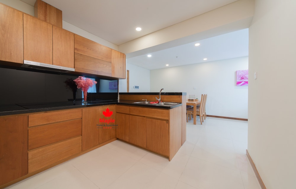 Maple Hotel Apartment 4/50