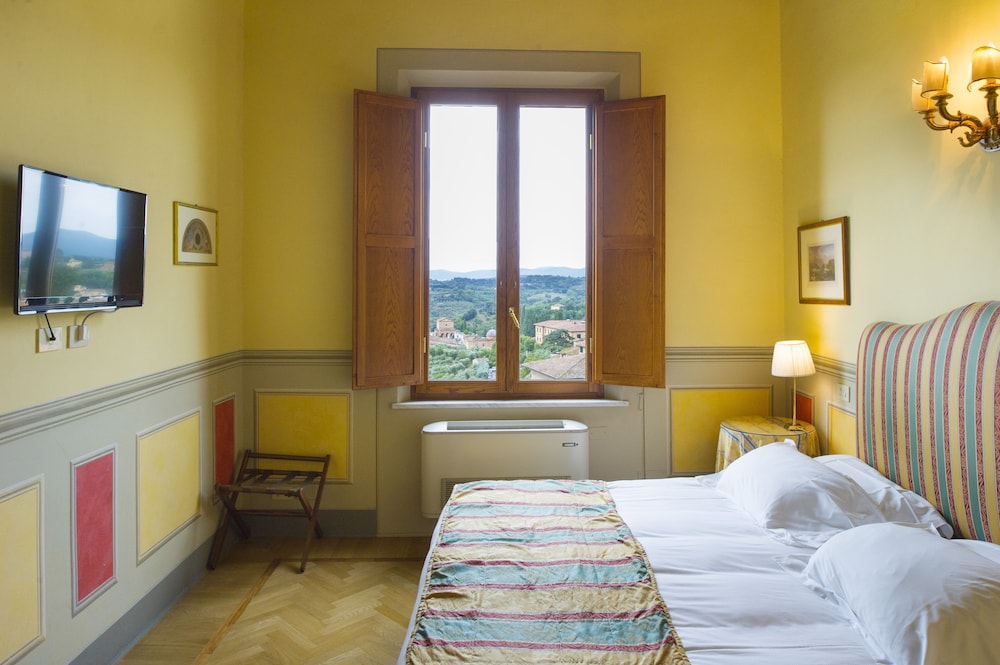 STANDARD, DOUBLE BED, GARDEN VIEW