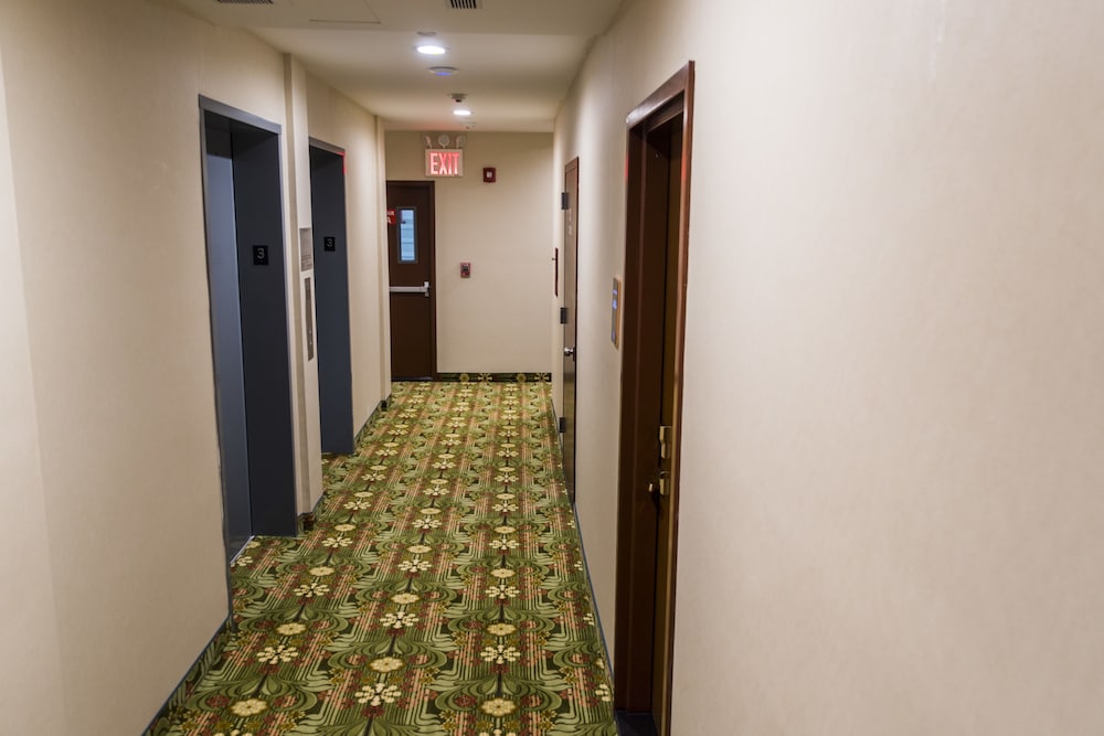 John Hotel 27/41