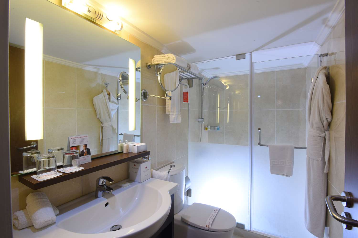 Ramada By Wyndham Downtown Beirut 54/56