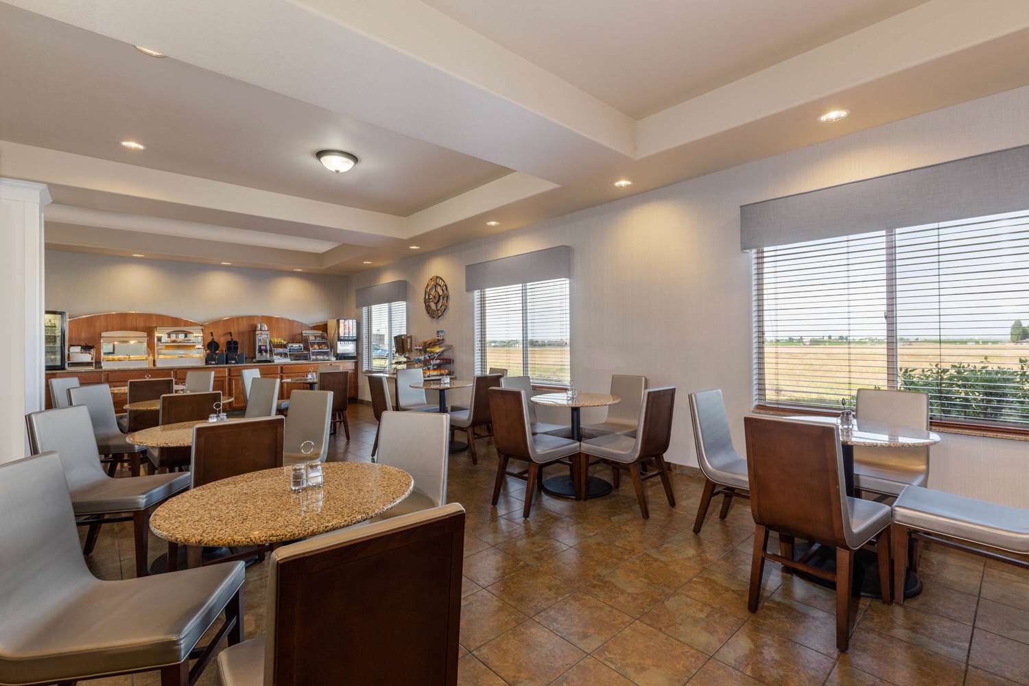 restaurant cafeteria