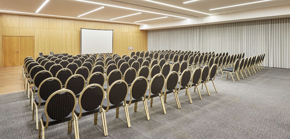 Hotel NH Coimbra Dona Ines 44/50