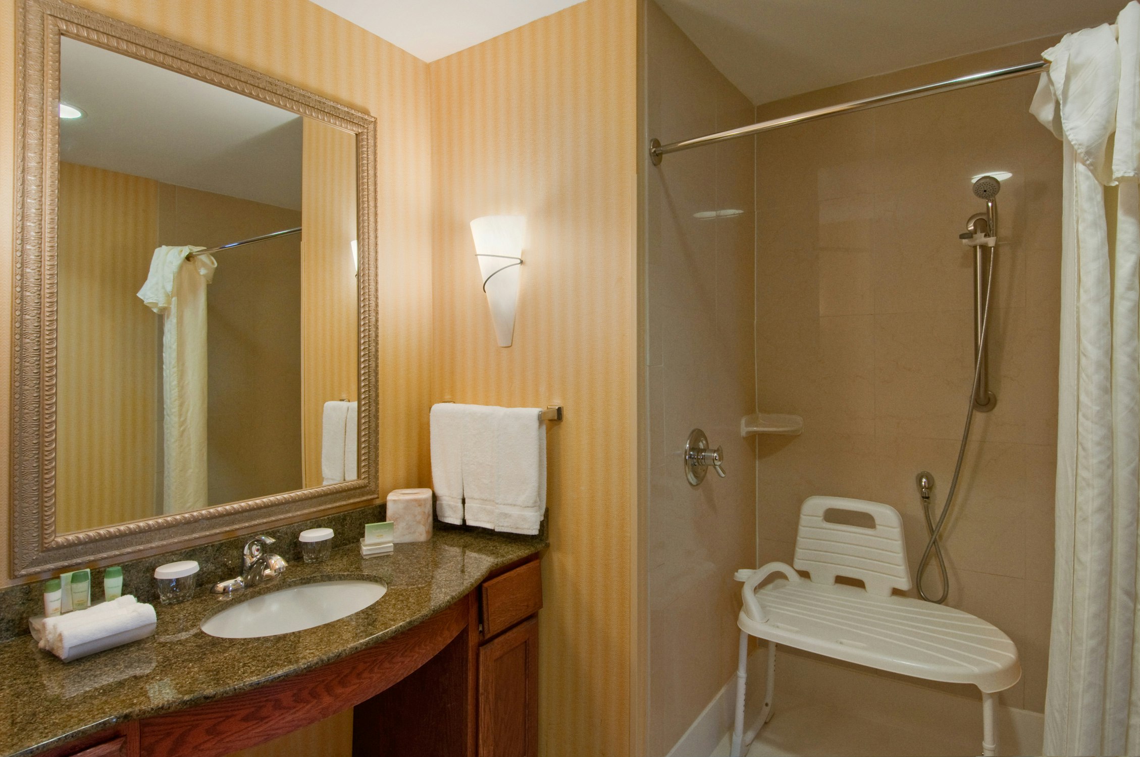 Homewood Suites by Hilton Tulsa-South 67/69