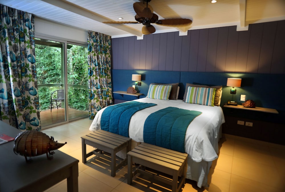 La Reserva Virgin Lodge 5/64